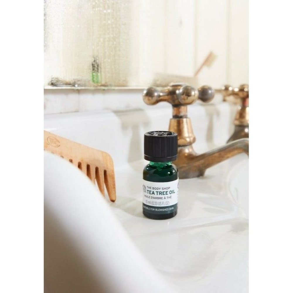 The Body Shop *Tea Tree* Oil - Picture 2 of 3